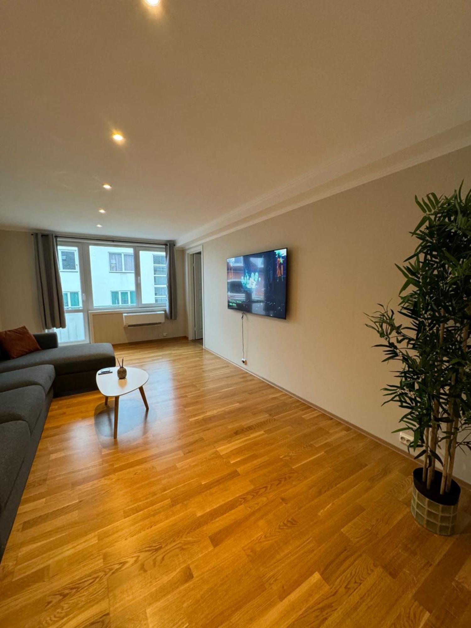 Charming 3-Bedroom Apartment In The Heart Of 크리스티안순 외부 사진