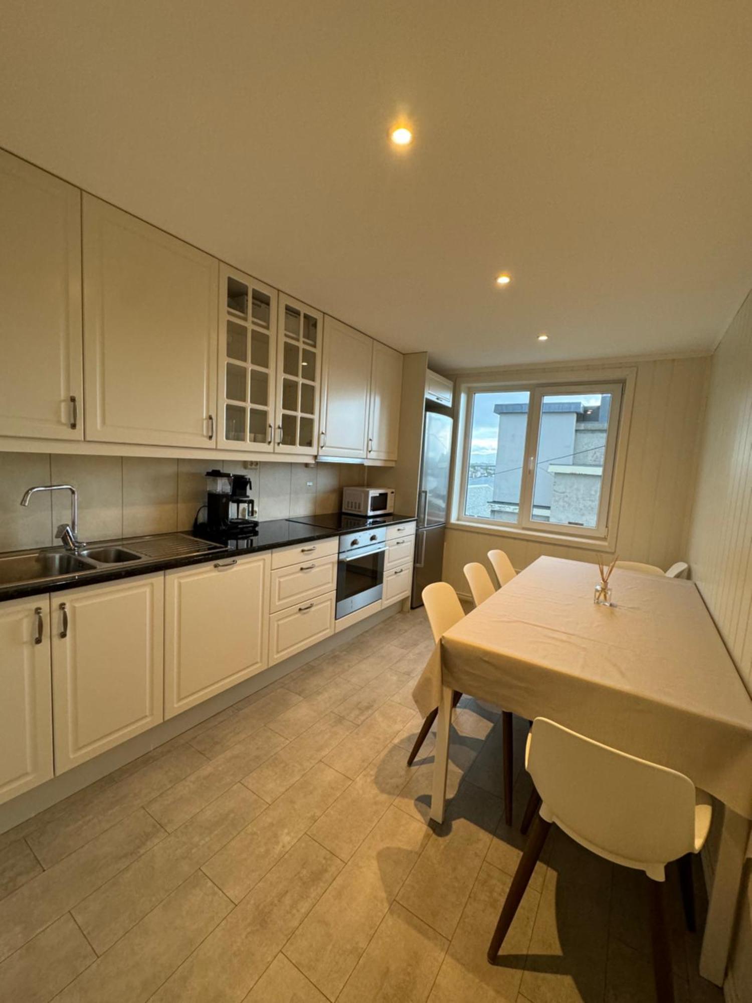 Charming 3-Bedroom Apartment In The Heart Of 크리스티안순 외부 사진